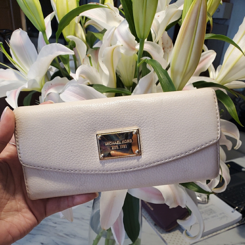 MK Michael Kors Leather Wallet
